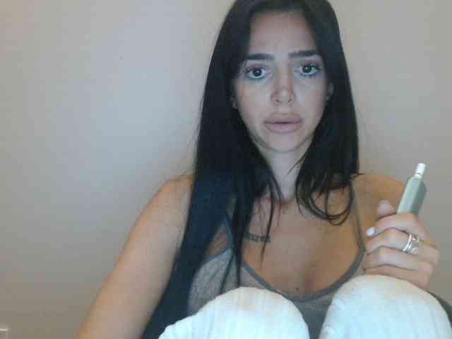 Gloriyapg webcam