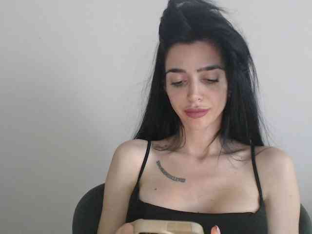 Gloriyapg webcam