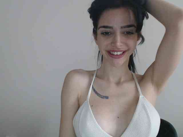 Gloriyapg webcam