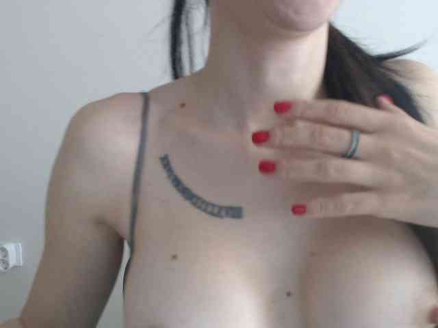 Gloriyapg webcam