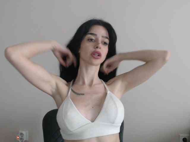 Gloriyapg webcam