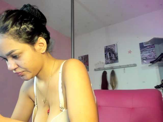 kim- live cam on BongaCams
