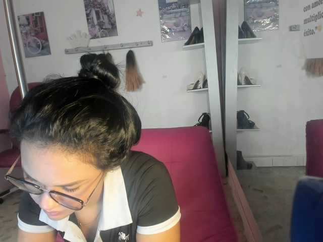 kim- live cam on BongaCams
