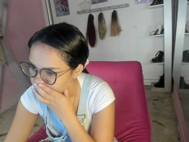 kim- live cam on BongaCams