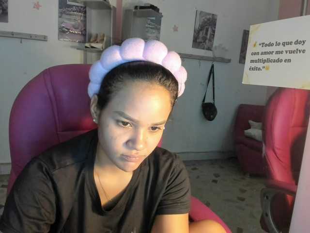 kim- live cam on BongaCams