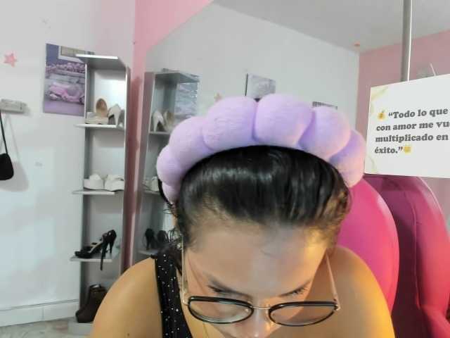 kim-'s BongaCams show and profile