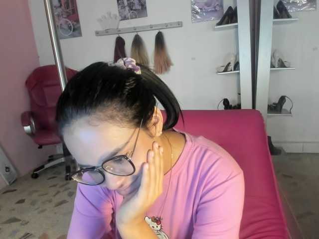 kim- live cam on BongaCams