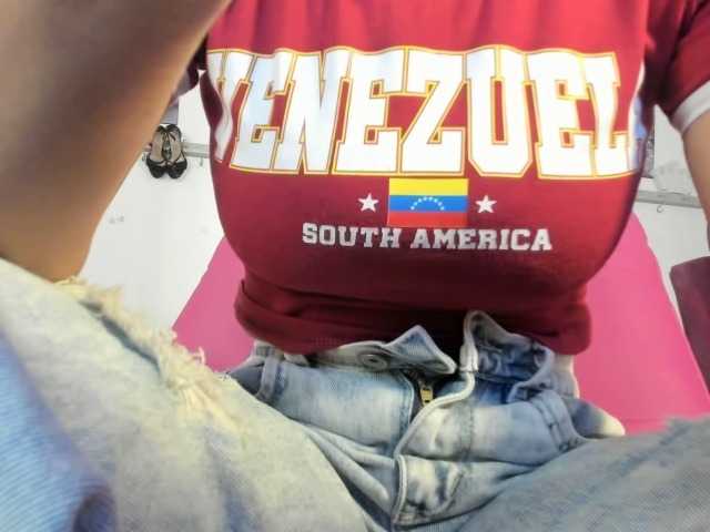 kim- live cam on BongaCams