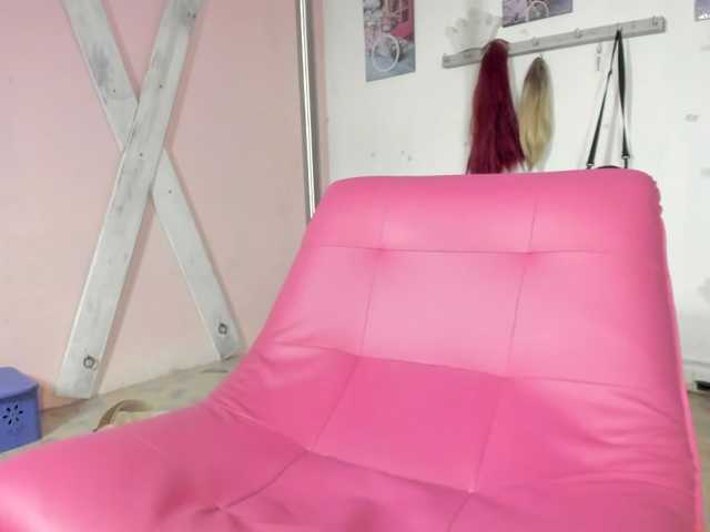 kim- live cam preview