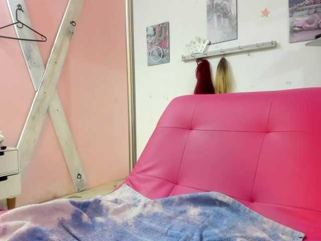 kim- live cam on BongaCams