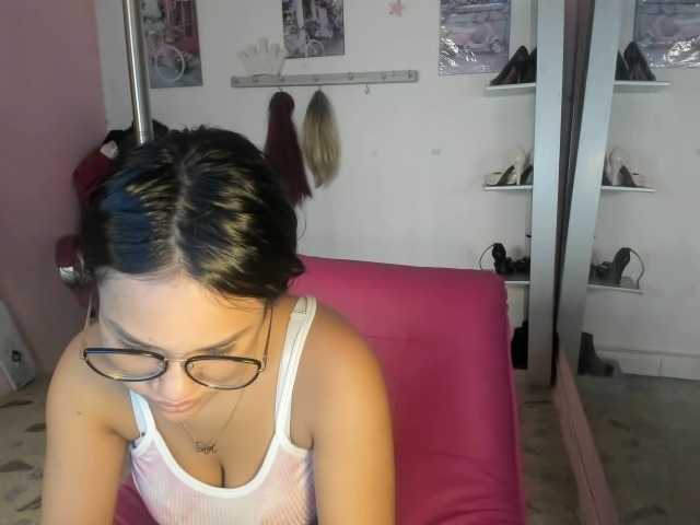 kim- live cam on BongaCams