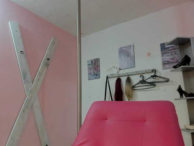 kim- live cam preview