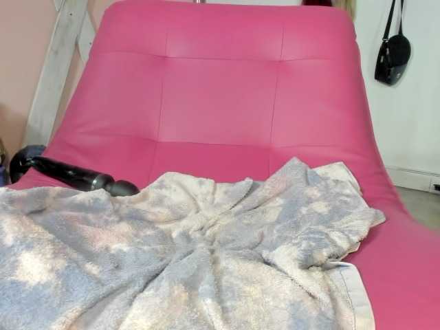 kim- live cam on BongaCams