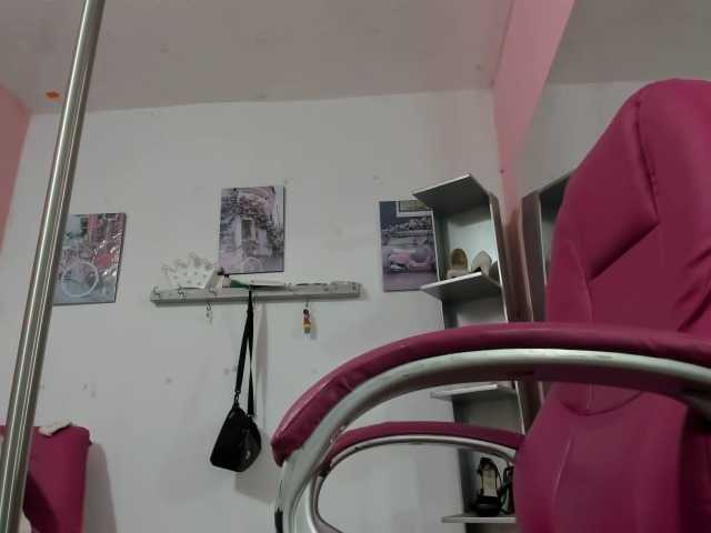 kim- Live Cam on BongaCams