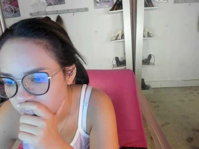 kim- live webcam show