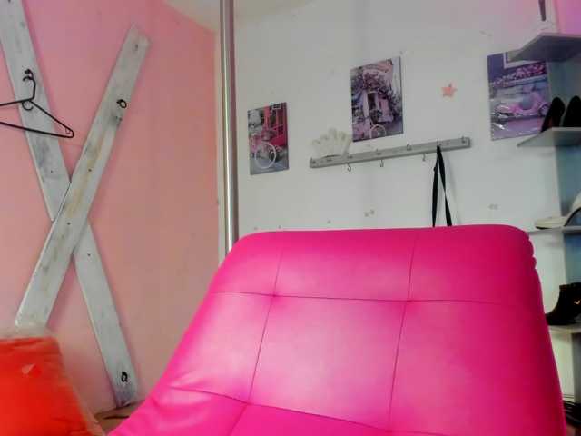 kim- live cam on BongaCams