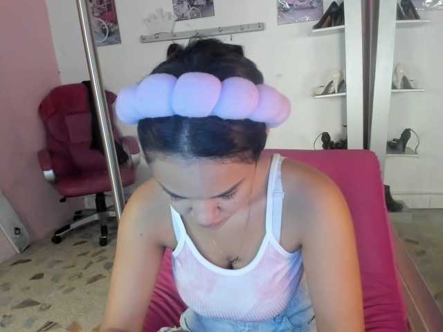 kim- live cam on BongaCams