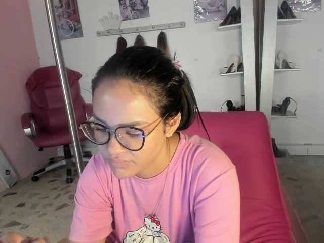 kim- live cam on BongaCams