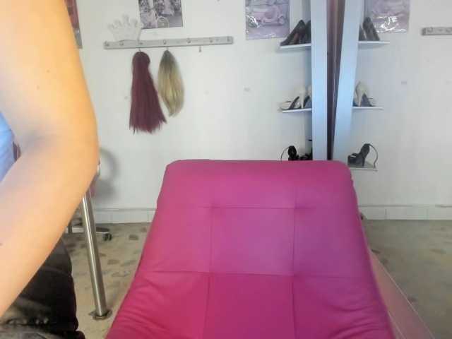 kim- live webcam show