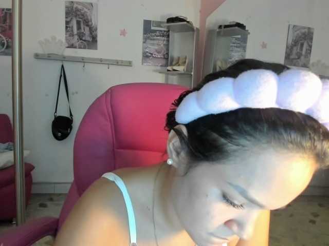 kim- live cam on BongaCams