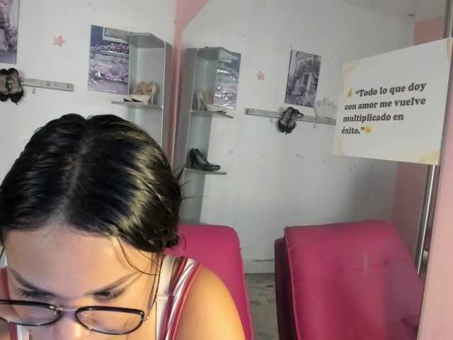 kim- live cam on BongaCams
