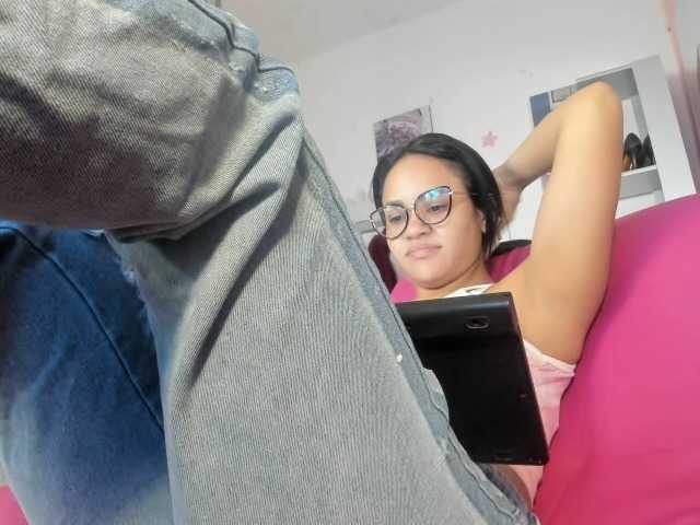 kim- live webcam show