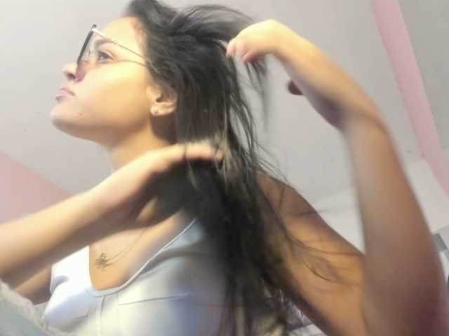 kim- live webcam show