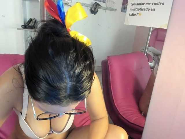 kim- live cam on BongaCams