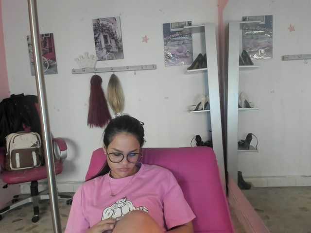 kim- live cam on BongaCams