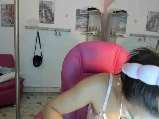kim- webcam