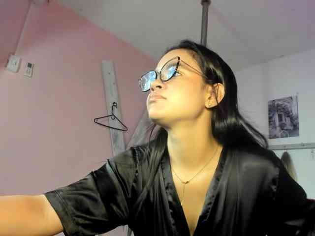 kim- webcam