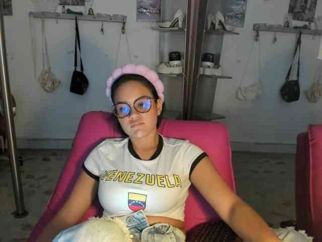 kim- webcam