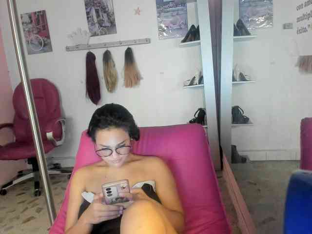 kim- webcam