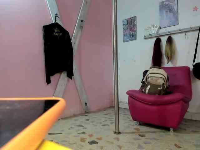 kim- webcam