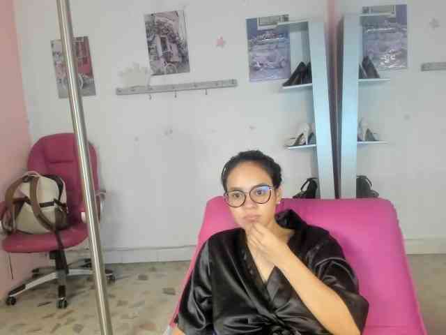 kim- webcam