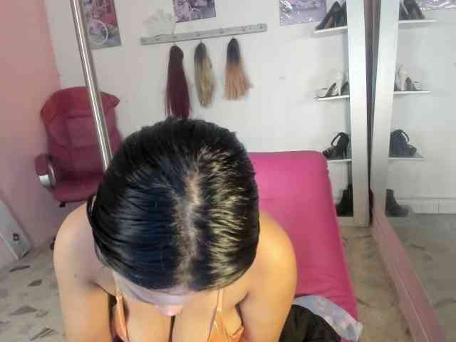 kim- webcam