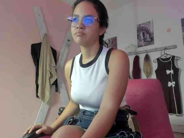 kim- webcam