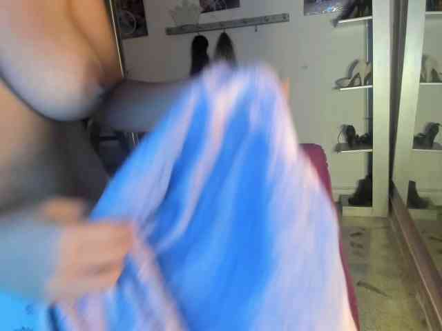 kim- webcam