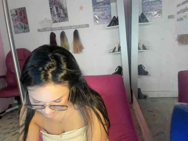 kim- webcam