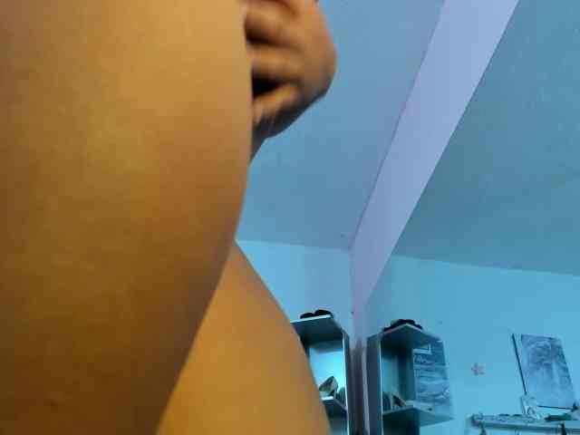 kim- webcam