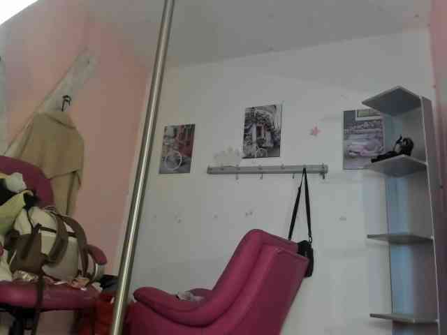 kim- webcam