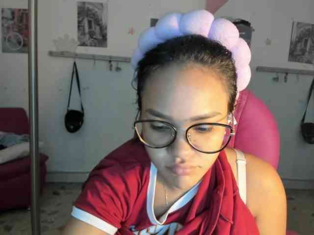 kim- webcam