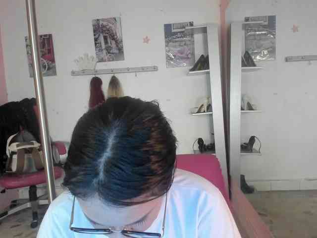 kim- webcam