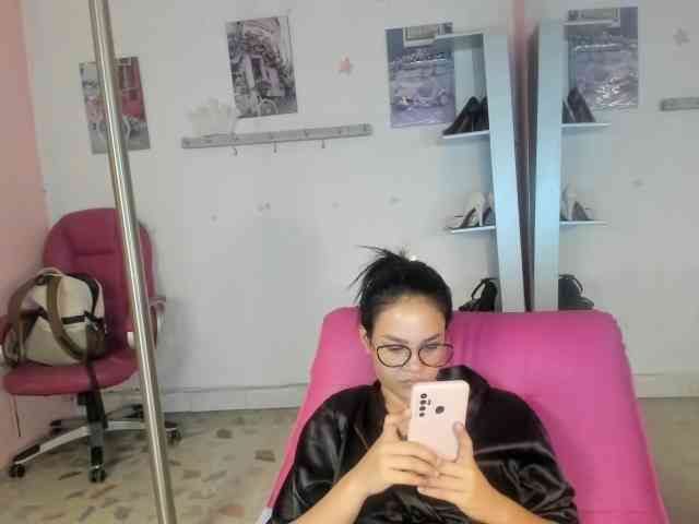 kim- webcam