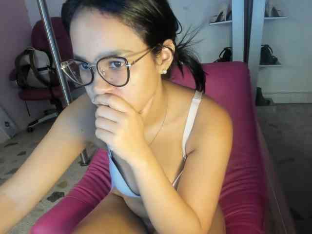 kim- webcam