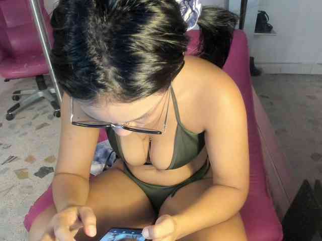 kim- webcam