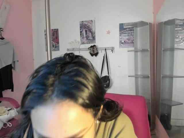 kim- webcam