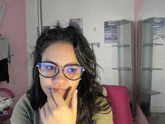 kim- webcam