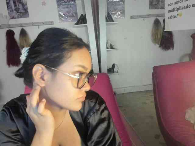 kim- webcam