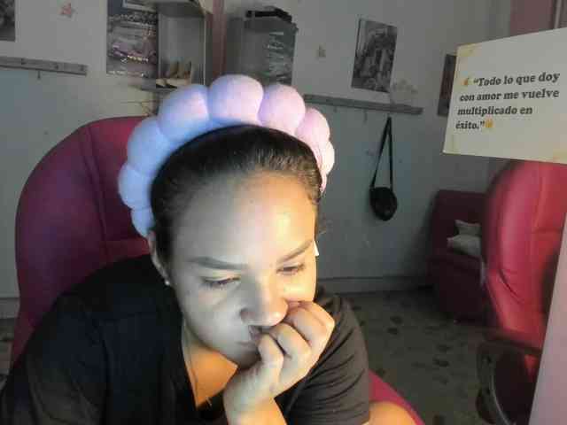 kim- webcam